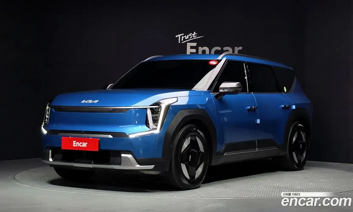 Kia EV9 2023 0.2 автомат (гидро), фото 1 Kia EV9 2023 0.2 автомат (гидро), фото 1