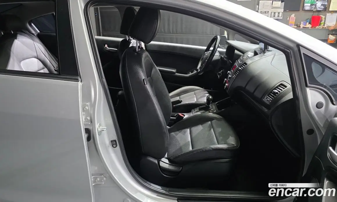 Kia K3 2015 1.6 автомат (гидро), фото 12 Kia K3 2015 1.6 автомат (гидро), фото 12