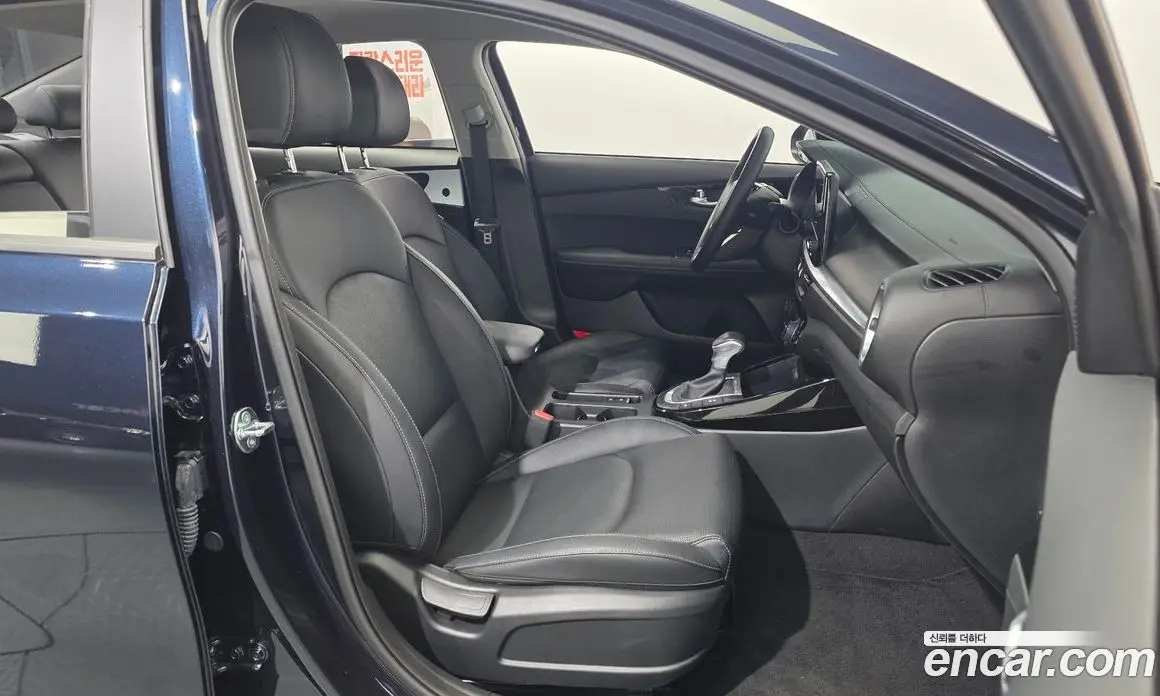 Kia K3 2024 1.6 автомат (гидро), фото 16 Kia K3 2024 1.6 автомат (гидро), фото 16