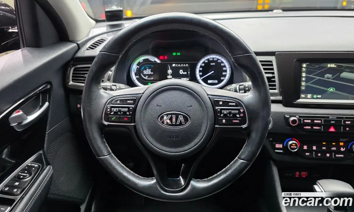 Kia Niro 2018 1.6 автомат (гидро), фото 13