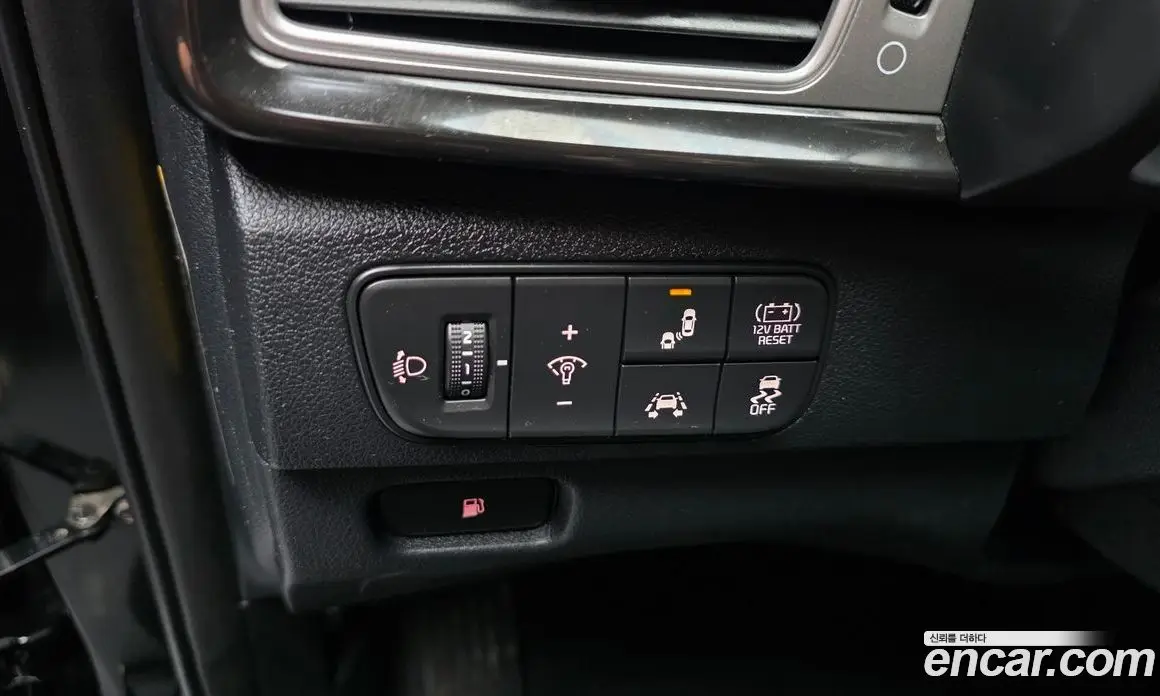Kia Niro 2018 1.6 автомат (гидро), фото 17