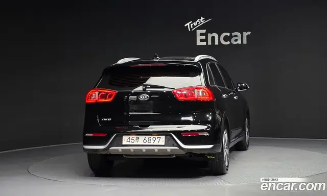 Kia Niro 2018 1.6 автомат (гидро), миниатюра 4