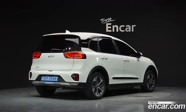 Kia Niro 2023 0.2 автомат (гидро), миниатюра 2 Kia Niro 2023 0.2 автомат (гидро), миниатюра 2