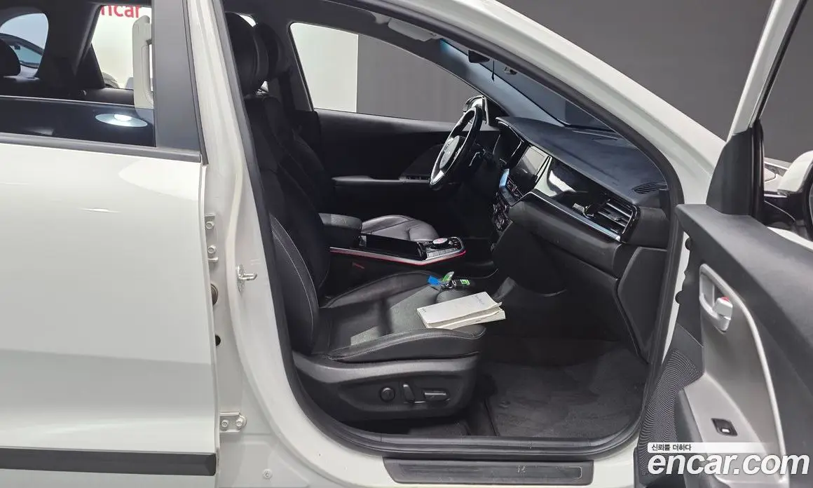 Kia Niro 2023 0.2 автомат (гидро), фото 16 Kia Niro 2023 0.2 автомат (гидро), фото 16