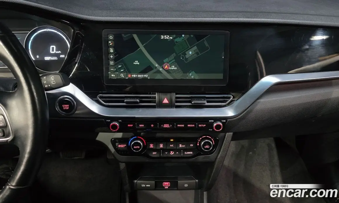 Kia Niro 2023 0.2 автомат (гидро), фото 19 Kia Niro 2023 0.2 автомат (гидро), фото 19