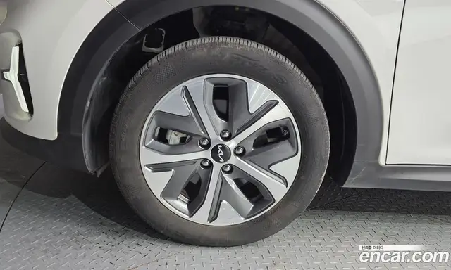 Kia Niro 2023 0.2 автомат (гидро), миниатюра 5 Kia Niro 2023 0.2 автомат (гидро), миниатюра 5
