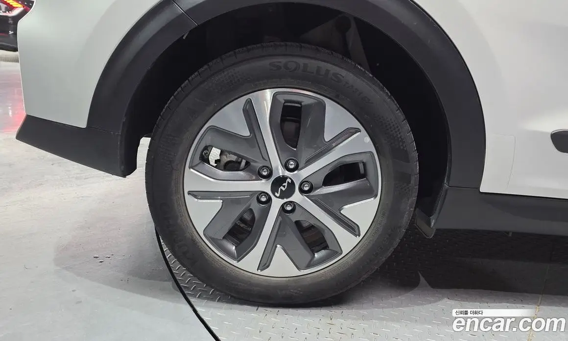 Kia Niro 2023 0.2 автомат (гидро), фото 7 Kia Niro 2023 0.2 автомат (гидро), фото 7
