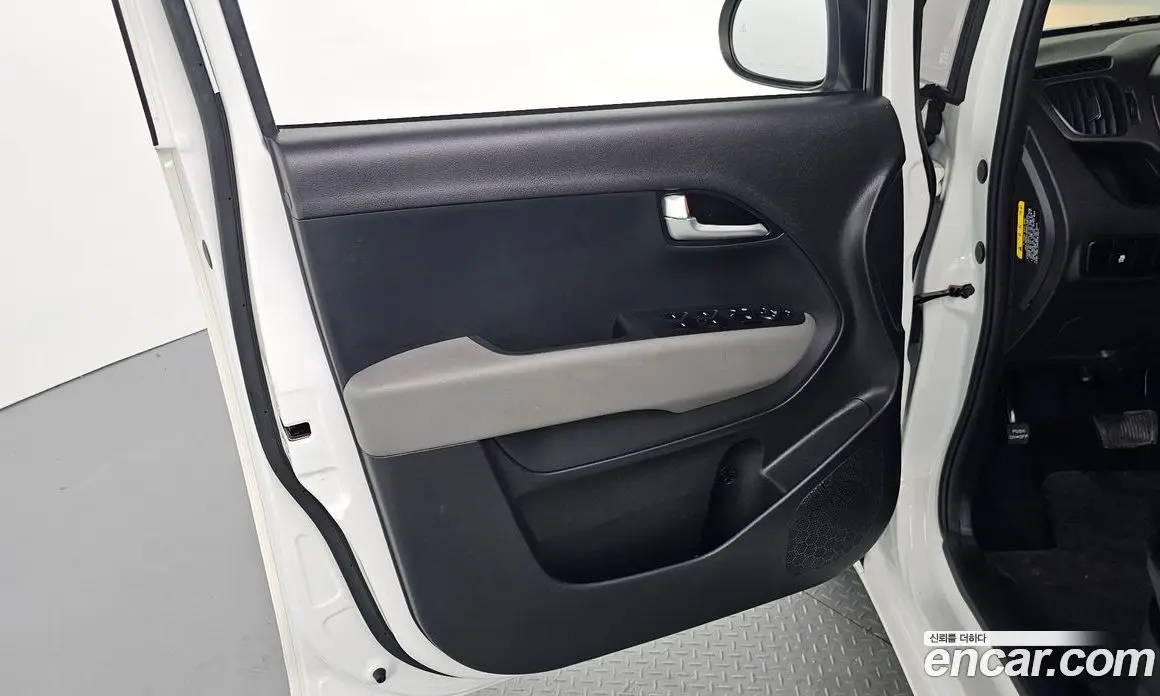 Kia Ray 2025 1.0 автомат (гидро), фото 14 Kia Ray 2025 1.0 автомат (гидро), фото 14