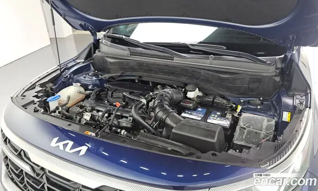 Kia Seltos 2023 1.6 автомат (гидро), миниатюра 6