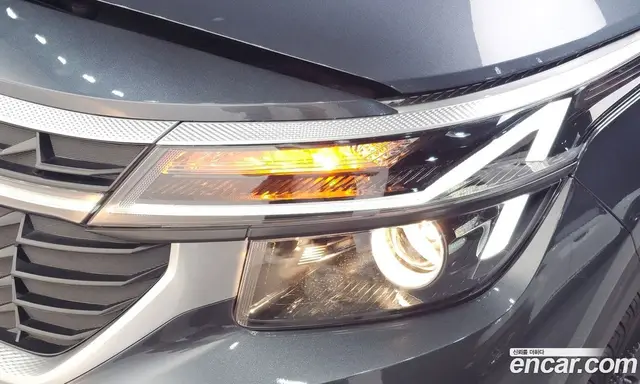 Kia Seltos 2025 2.0 автомат (гидро), миниатюра 7 Kia Seltos 2025 2.0 автомат (гидро), миниатюра 7