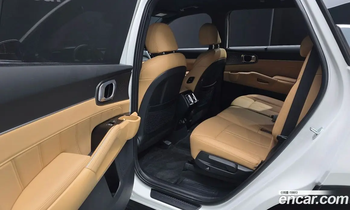 Kia Sorento 2023 2.2 автомат (гидро), фото 16 Kia Sorento 2023 2.2 автомат (гидро), фото 16