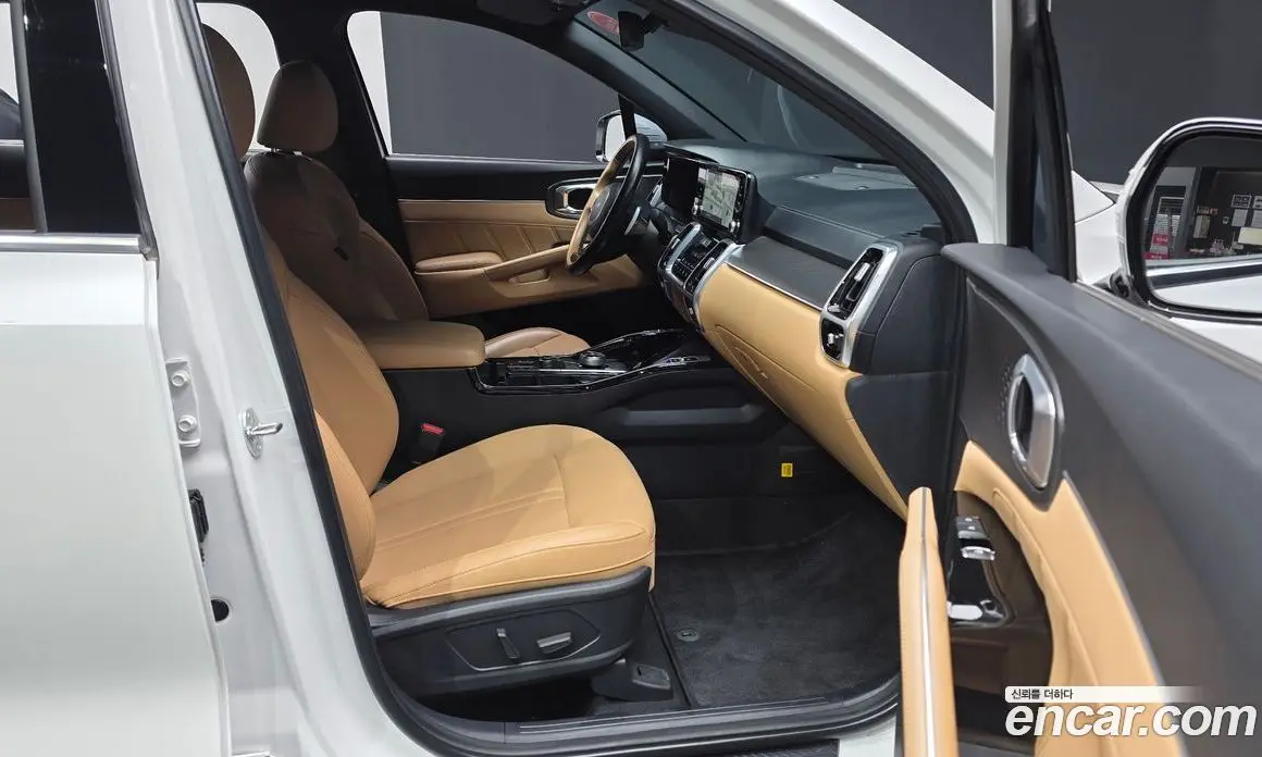 Kia Sorento 2023 2.2 автомат (гидро), фото 17 Kia Sorento 2023 2.2 автомат (гидро), фото 17