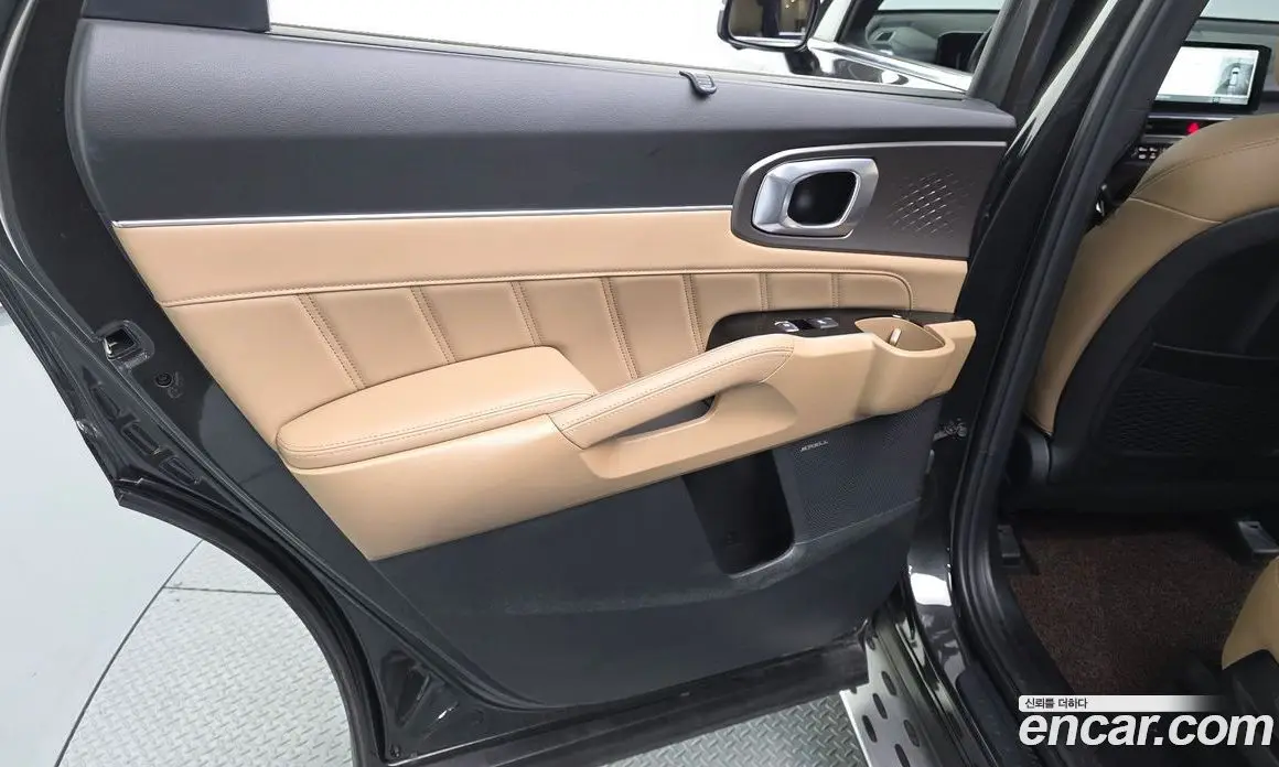 Kia Sorento 2024 2.5 автомат (гидро), фото 15 Kia Sorento 2024 2.5 автомат (гидро), фото 15