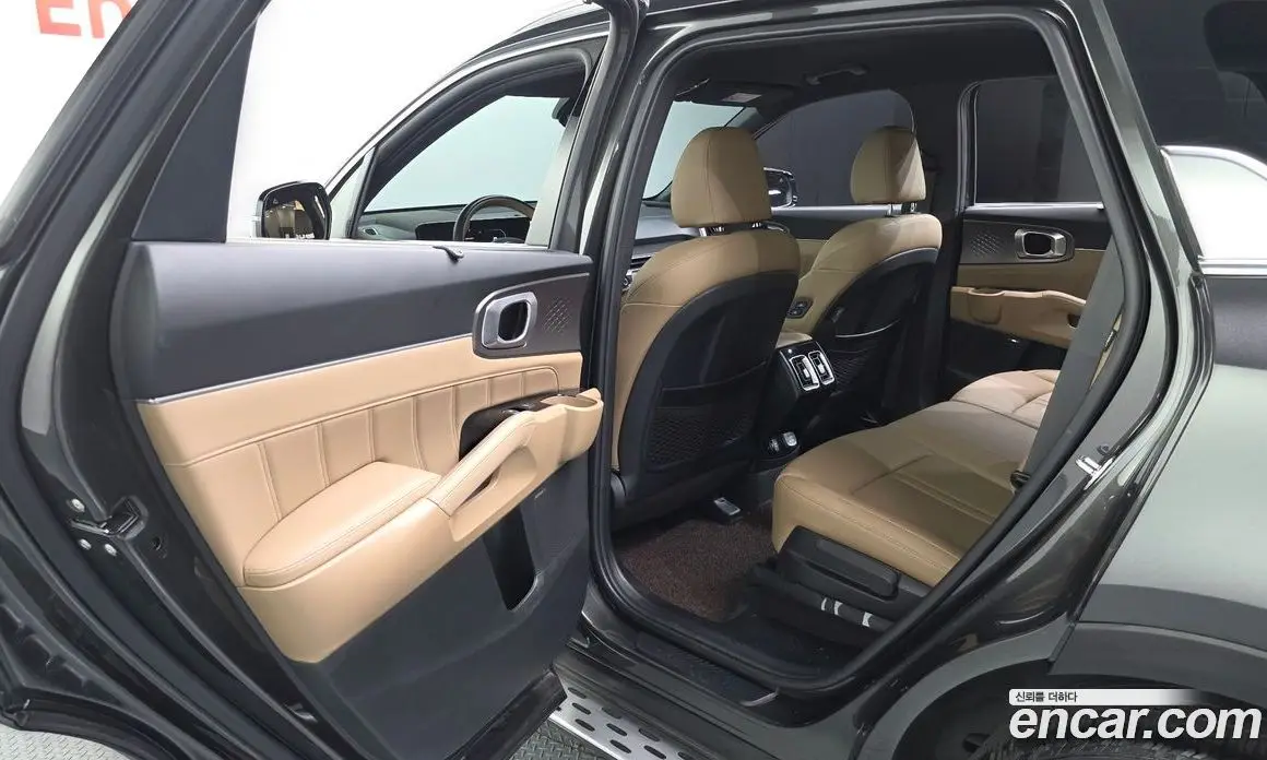 Kia Sorento 2024 2.5 автомат (гидро), фото 16 Kia Sorento 2024 2.5 автомат (гидро), фото 16