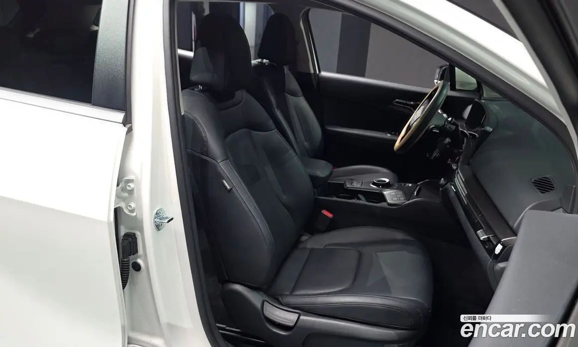 Kia Sportage 2025 1.6 автомат (гидро), фото 16 Kia Sportage 2025 1.6 автомат (гидро), фото 16