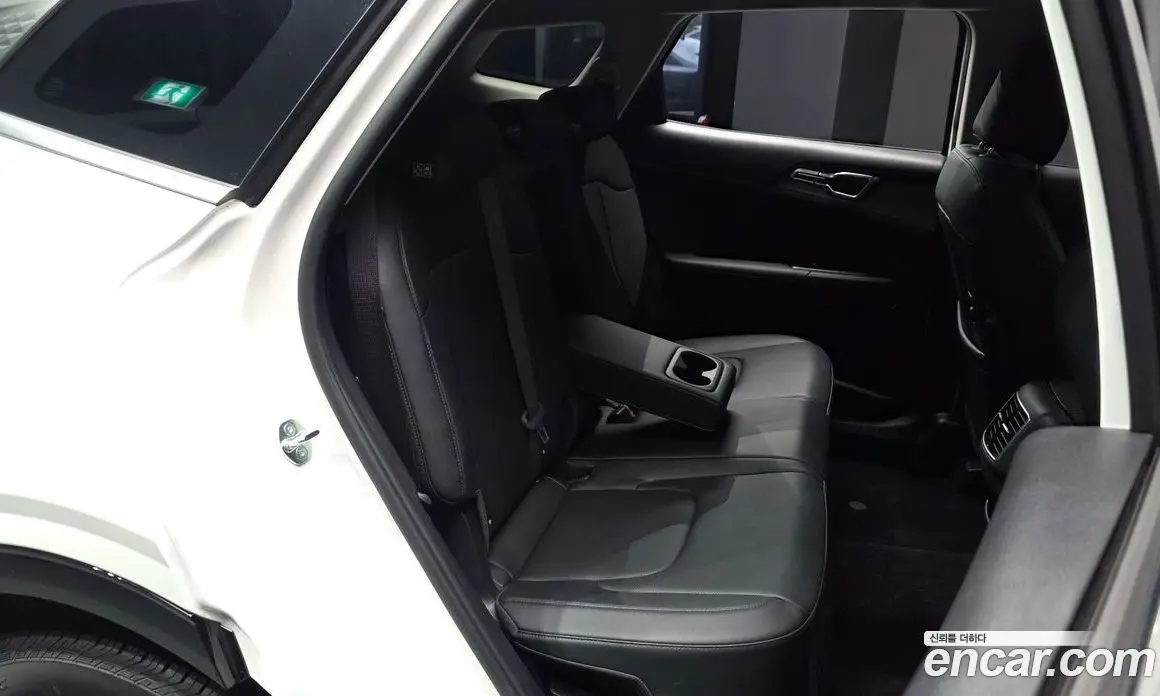 Kia Sportage 2025 1.6 автомат (гидро), фото 17 Kia Sportage 2025 1.6 автомат (гидро), фото 17