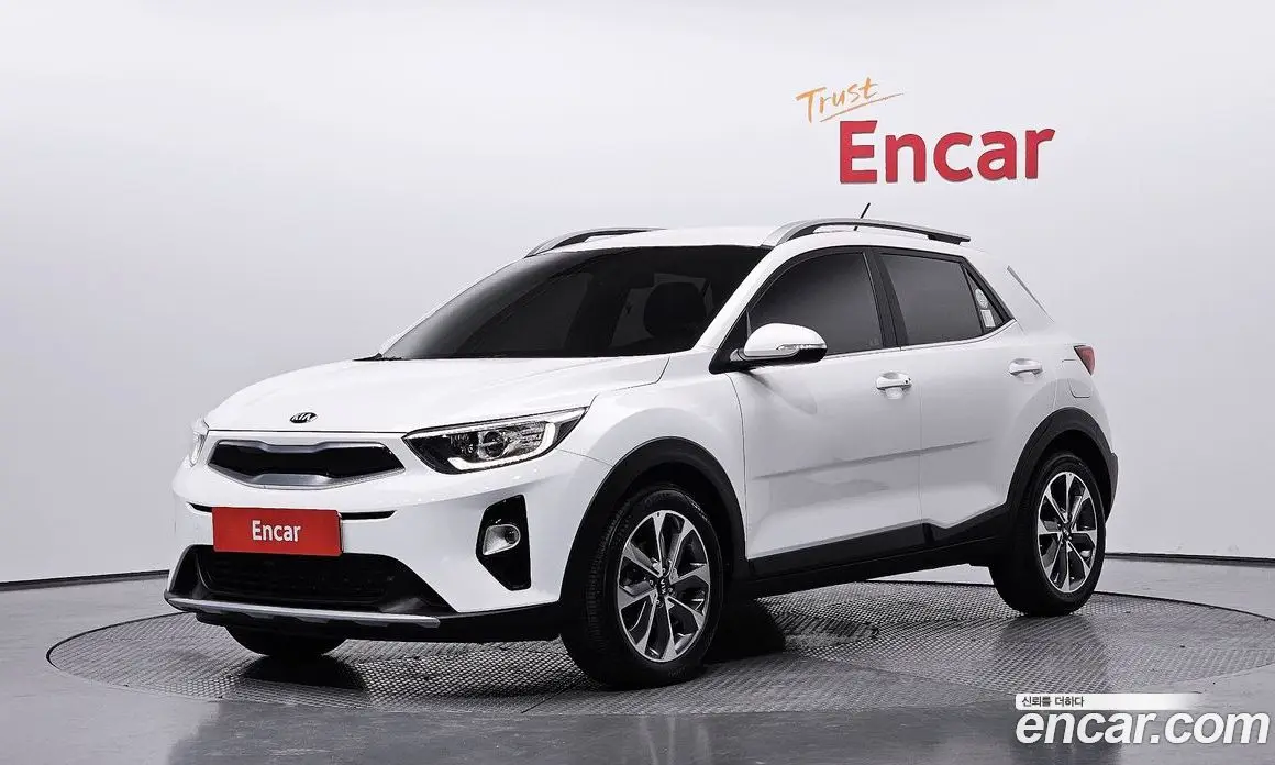 Kia Stonic 2020 1.4 автомат (гидро), фото 1 Kia Stonic 2020 1.4 автомат (гидро), фото 1