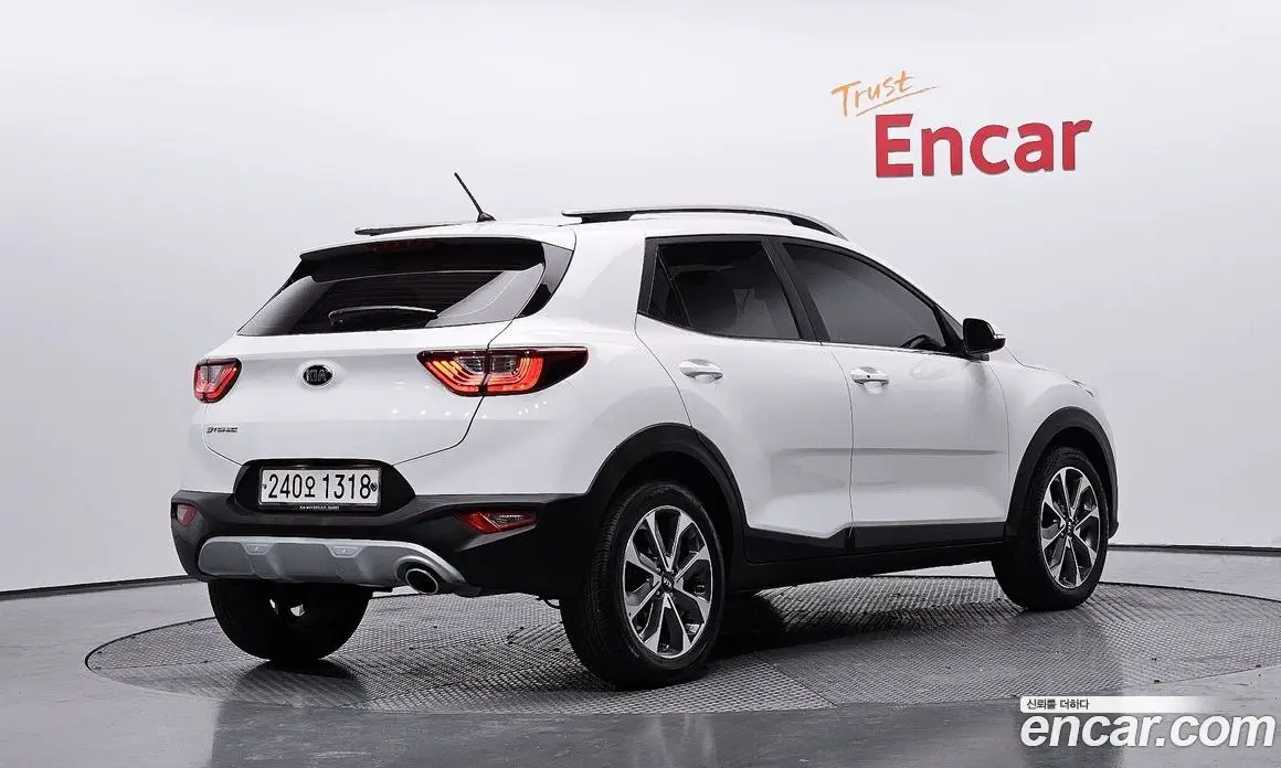 Kia Stonic 2020 1.4 автомат (гидро), фото 2 Kia Stonic 2020 1.4 автомат (гидро), фото 2