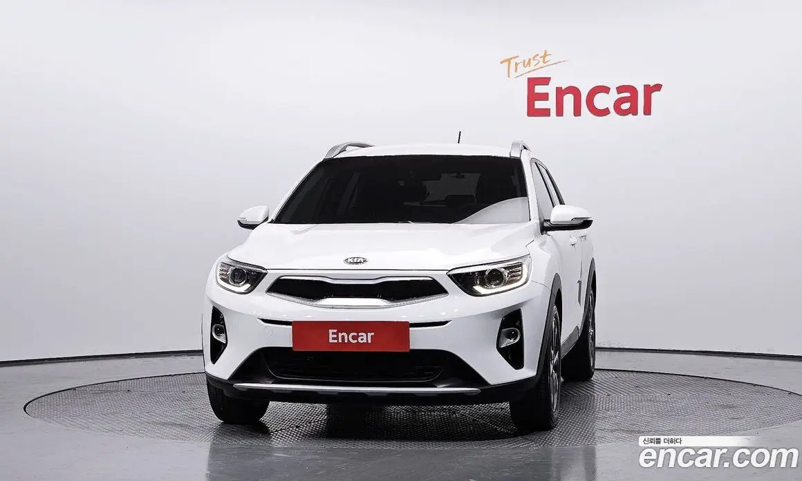 Kia Stonic 2020 1.4 автомат (гидро), фото 3 Kia Stonic 2020 1.4 автомат (гидро), фото 3