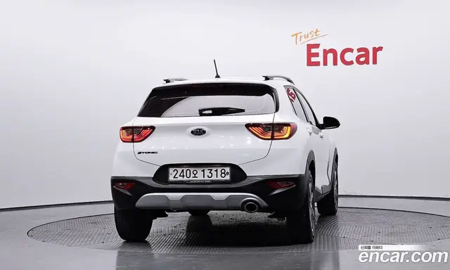 Kia Stonic 2020 1.4 автомат (гидро), миниатюра 4 Kia Stonic 2020 1.4 автомат (гидро), миниатюра 4
