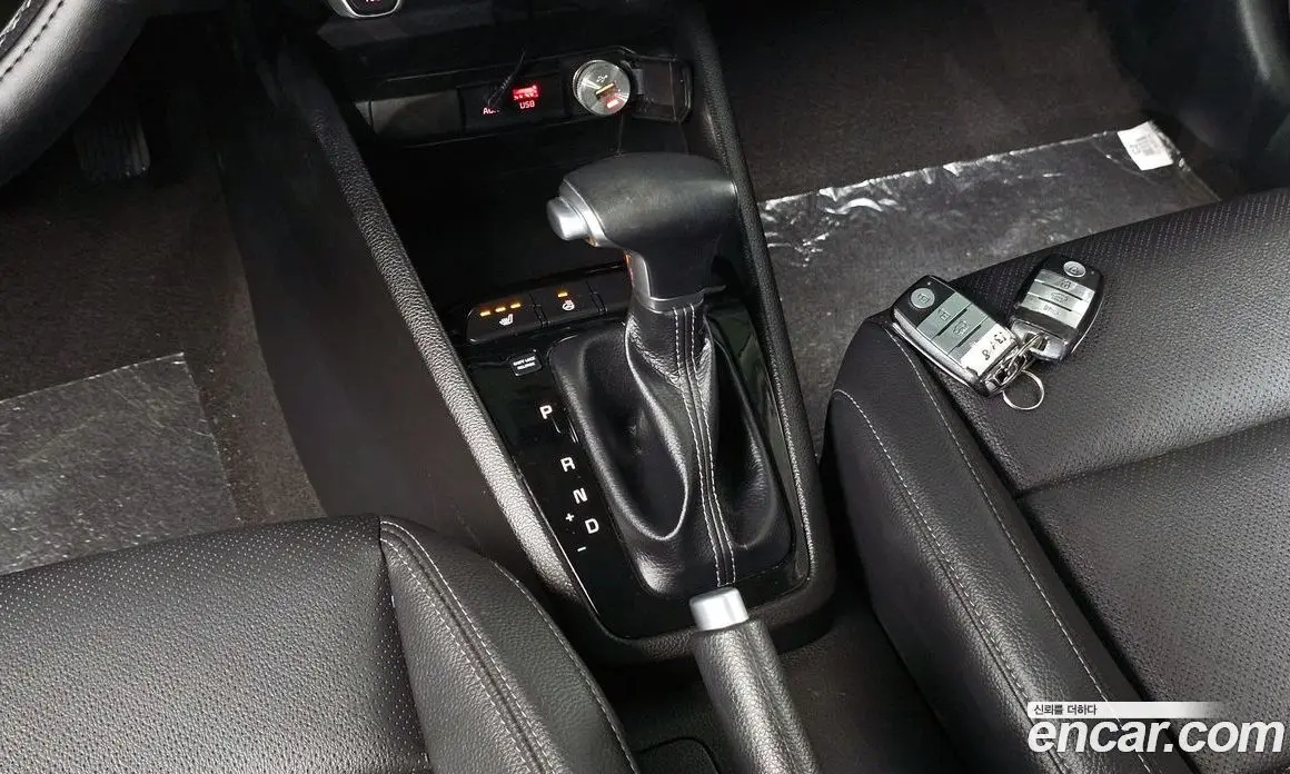 Kia Stonic 2020 1.4 автомат (гидро), фото 9 Kia Stonic 2020 1.4 автомат (гидро), фото 9
