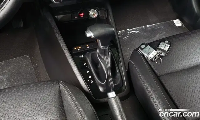 Kia Stonic 2020 1.4 автомат (гидро), миниатюра 9 Kia Stonic 2020 1.4 автомат (гидро), миниатюра 9