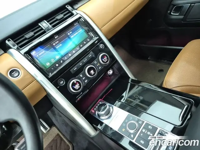 Land Rover Discovery 2019 3.0 автомат (гидро), миниатюра 9 Land Rover Discovery 2019 3.0 автомат (гидро), миниатюра 9