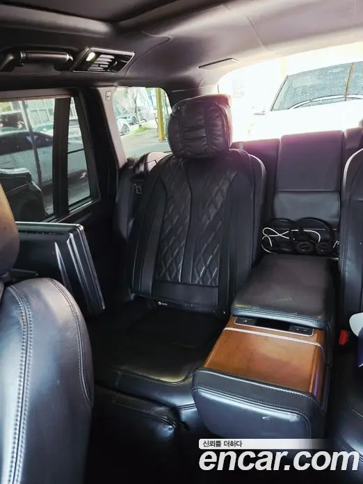 Land Rover Range Rover 2019 4.4 автомат (гидро), миниатюра 6 Land Rover Range Rover 2019 4.4 автомат (гидро), миниатюра 6