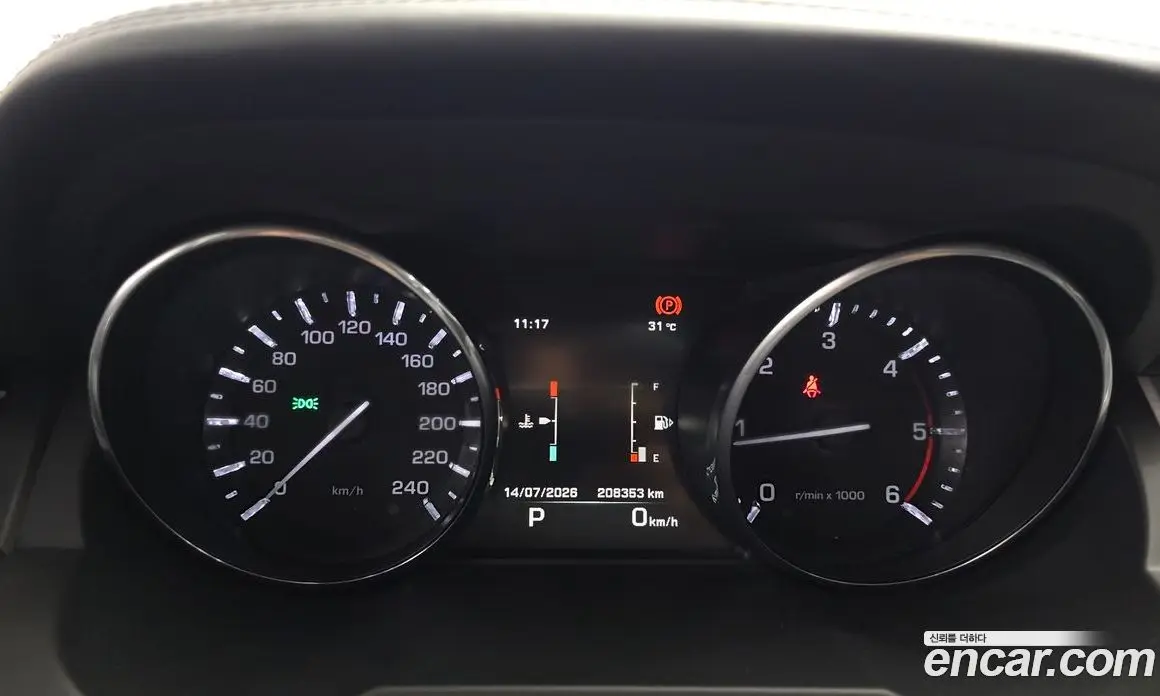 Land Rover Range Rover Evoque 2015 2.2 автомат (гидро), фото 8 Land Rover Range Rover Evoque 2015 2.2 автомат (гидро), фото 8