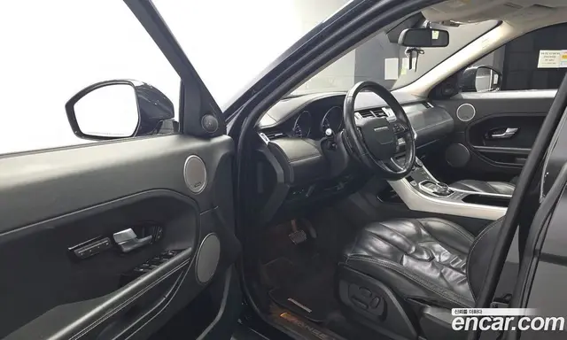 Land Rover Range Rover Evoque 2015 2.2 автомат (гидро), миниатюра 10 Land Rover Range Rover Evoque 2015 2.2 автомат (гидро), миниатюра 10