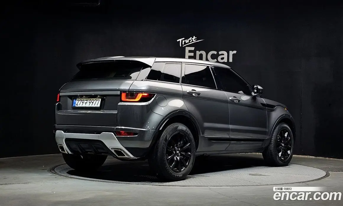 Land Rover Range Rover Evoque 2017 2.0 автомат (гидро), фото 2 Land Rover Range Rover Evoque 2017 2.0 автомат (гидро), фото 2