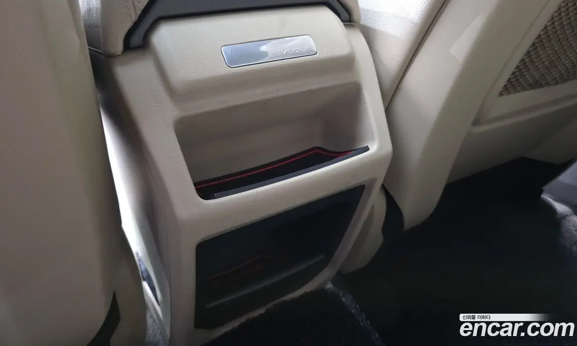 Land Rover Range Rover Evoque 2017 2.0 автомат (гидро), фото 20 Land Rover Range Rover Evoque 2017 2.0 автомат (гидро), фото 20