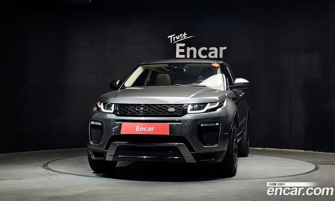 Land Rover Range Rover Evoque 2017 2.0 автомат (гидро), фото 3 Land Rover Range Rover Evoque 2017 2.0 автомат (гидро), фото 3