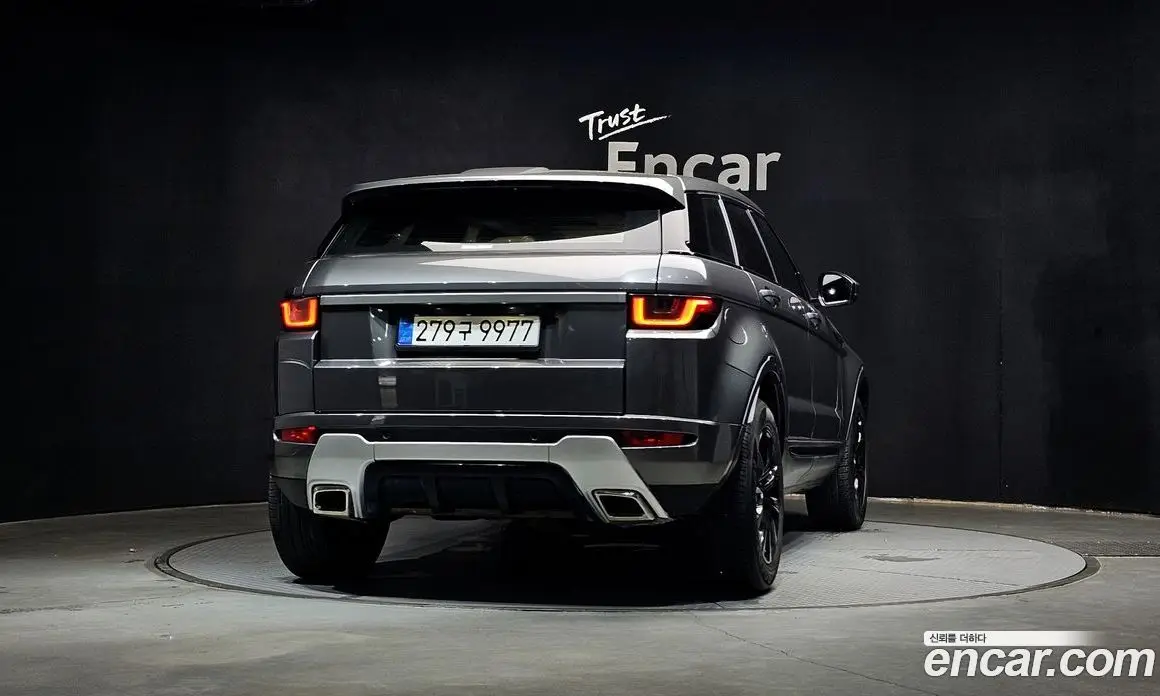 Land Rover Range Rover Evoque 2017 2.0 автомат (гидро), фото 4 Land Rover Range Rover Evoque 2017 2.0 автомат (гидро), фото 4