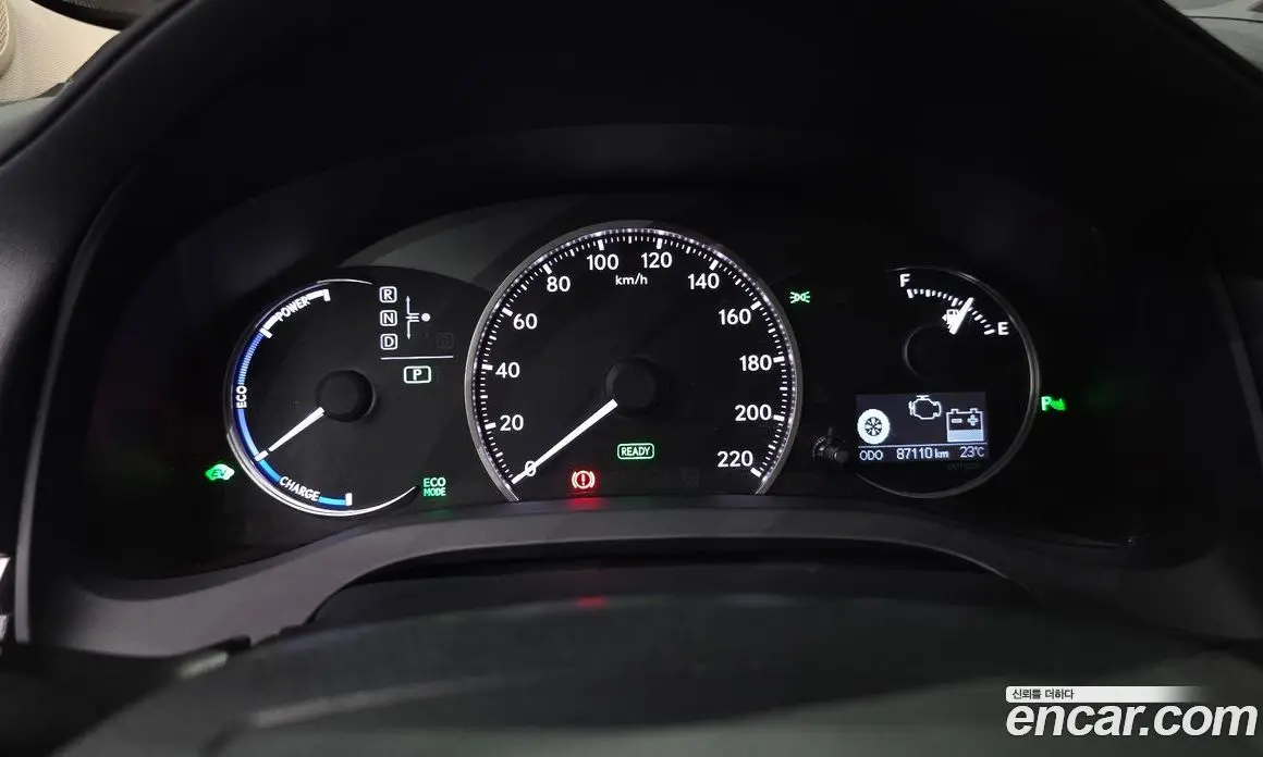 Lexus CT200h 2016 1.8 автомат (гидро), фото 10 Lexus CT200h 2016 1.8 автомат (гидро), фото 10