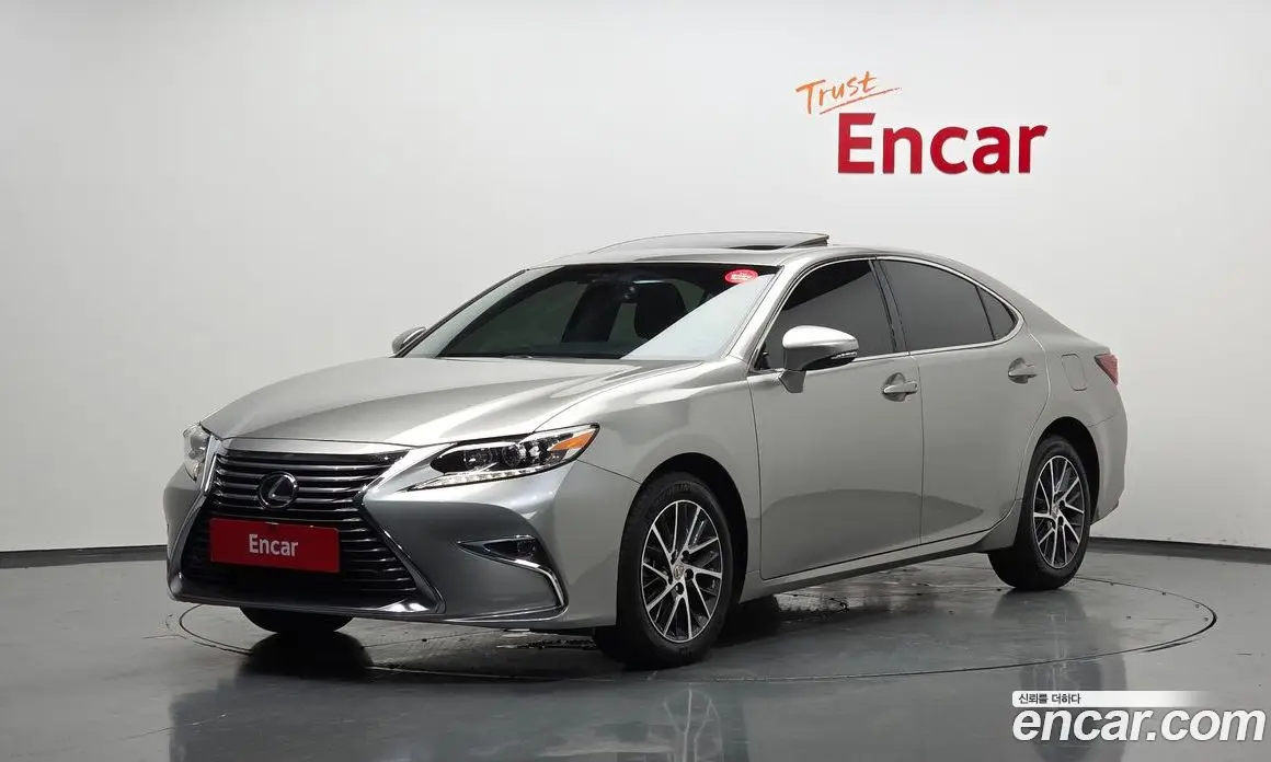 Lexus ES 2016 3.5 автомат (гидро), фото 1 Lexus ES 2016 3.5 автомат (гидро), фото 1
