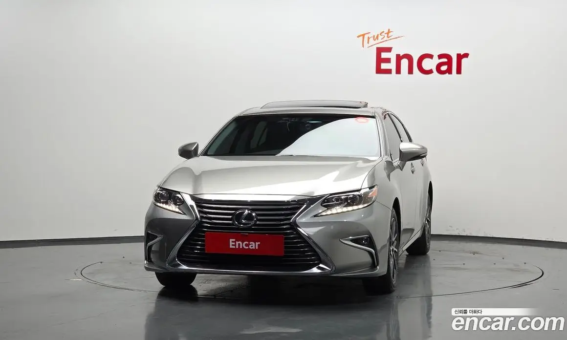 Lexus ES 2016 3.5 автомат (гидро), фото 3 Lexus ES 2016 3.5 автомат (гидро), фото 3