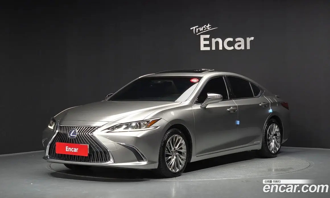 Lexus ES 2018 2.5 автомат (гидро), фото 1 Lexus ES 2018 2.5 автомат (гидро), фото 1