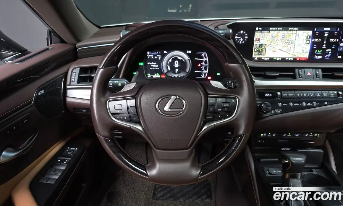 Lexus ES 2018 2.5 автомат (гидро), фото 20 Lexus ES 2018 2.5 автомат (гидро), фото 20