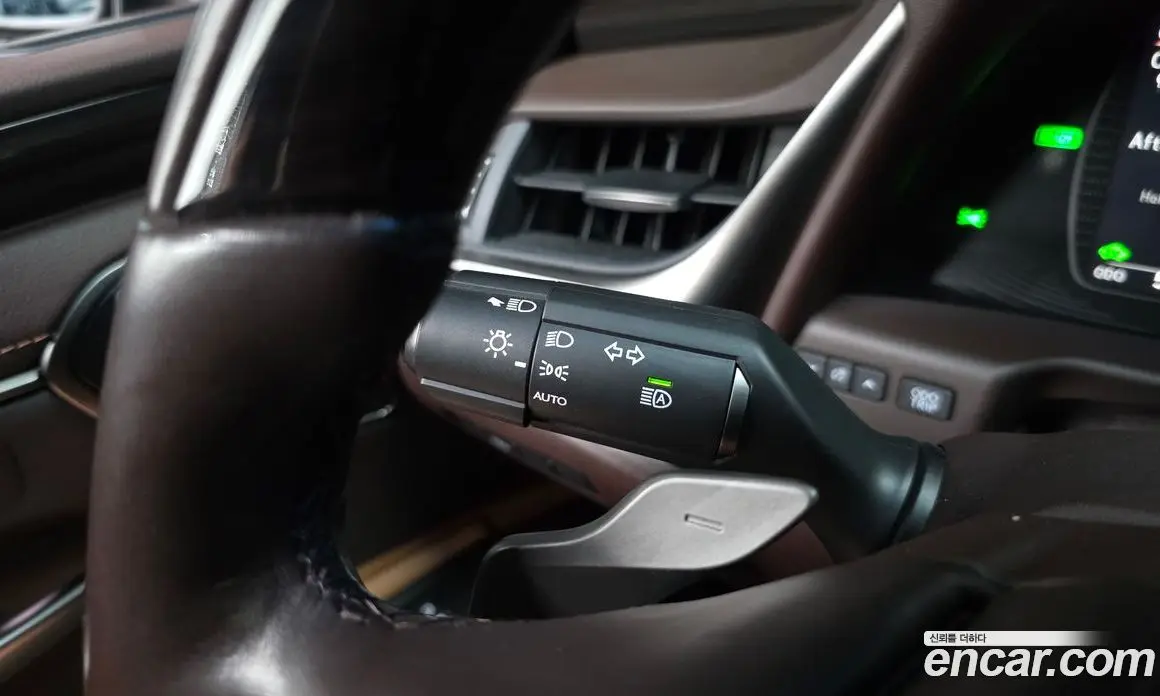 Lexus ES 2018 2.5 автомат (гидро), фото 30 Lexus ES 2018 2.5 автомат (гидро), фото 30
