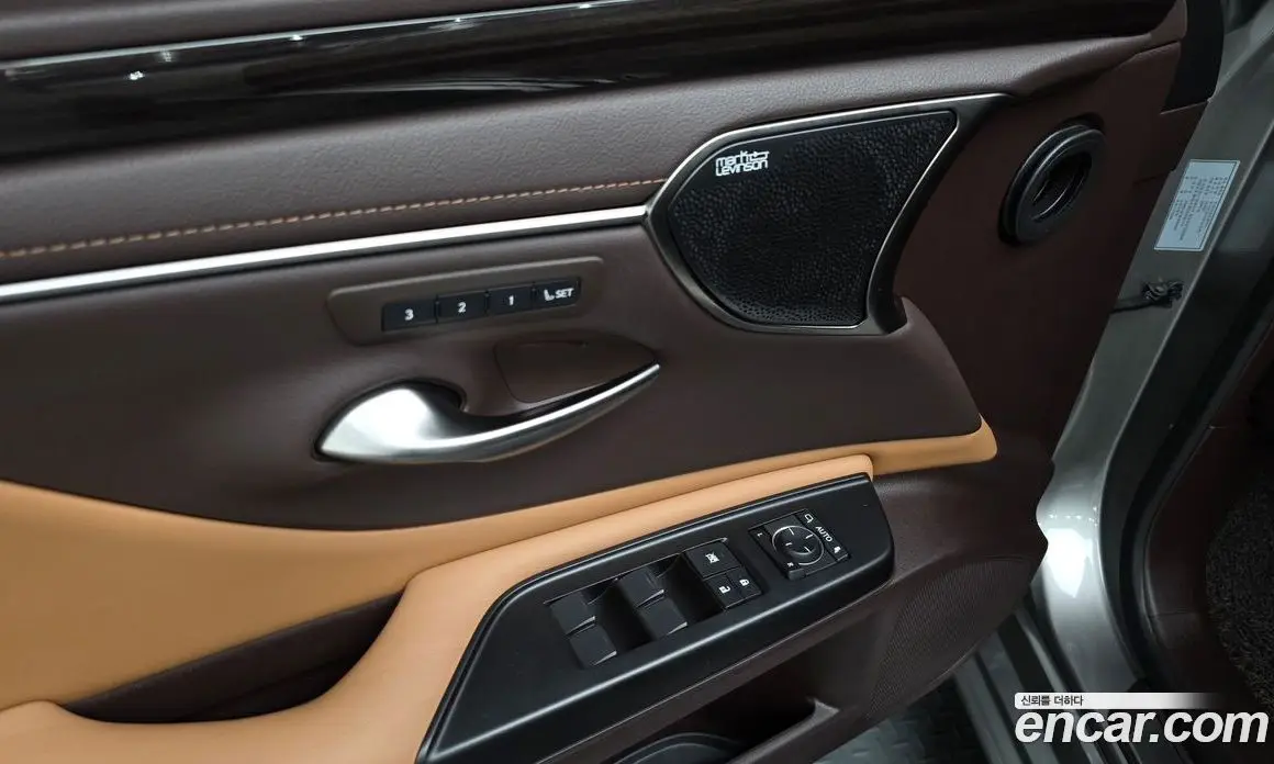 Lexus ES 2018 2.5 автомат (гидро), фото 34 Lexus ES 2018 2.5 автомат (гидро), фото 34