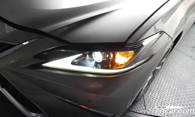 Lexus ES 2018 2.5 автомат (гидро), миниатюра 8 Lexus ES 2018 2.5 автомат (гидро), миниатюра 8