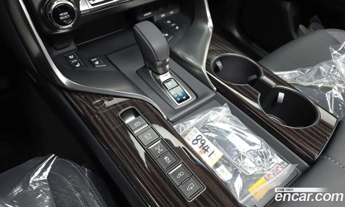 Lexus LX 2026 3.4 автомат (гидро), фото 9 Lexus LX 2026 3.4 автомат (гидро), фото 9