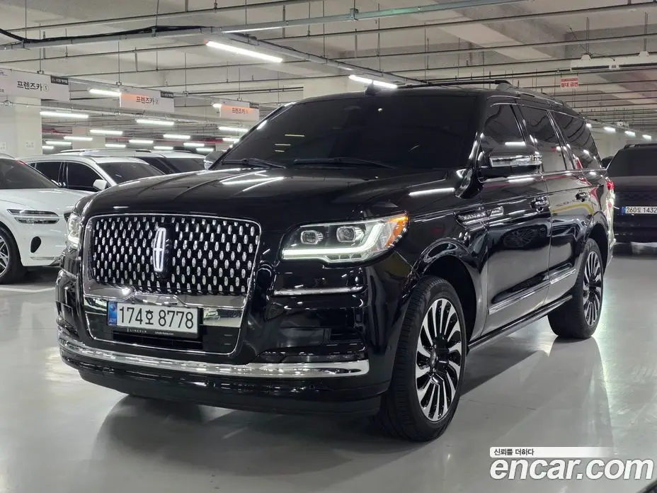 Lincoln Navigator 2023 3.5 автомат (гидро), фото 1 Lincoln Navigator 2023 3.5 автомат (гидро), фото 1