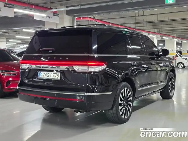 Lincoln Navigator 2023 3.5 автомат (гидро), миниатюра 4 Lincoln Navigator 2023 3.5 автомат (гидро), миниатюра 4