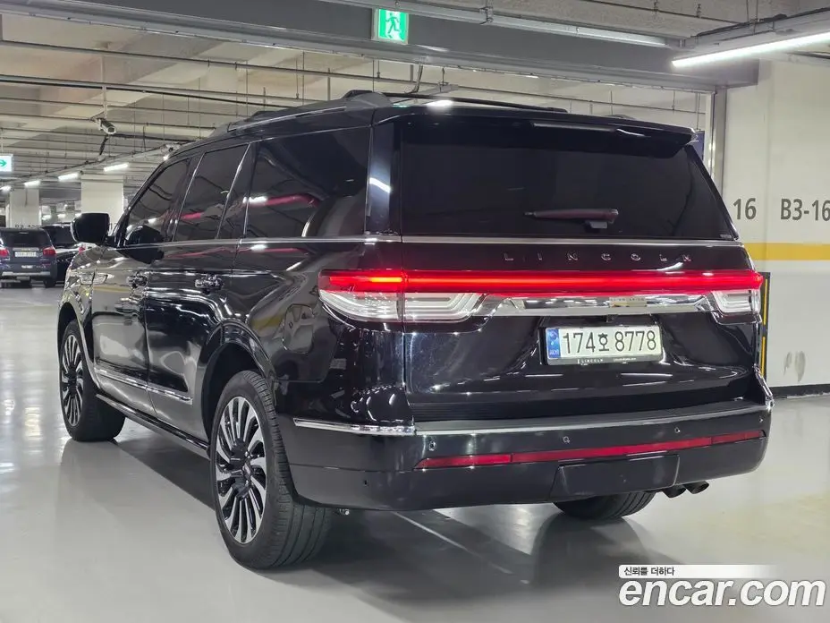 Lincoln Navigator 2023 3.5 автомат (гидро), фото 6 Lincoln Navigator 2023 3.5 автомат (гидро), фото 6