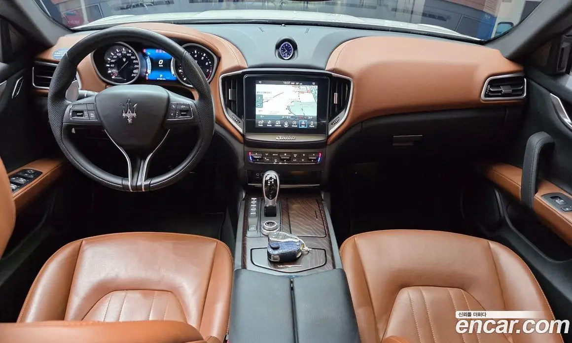 Maserati Ghibli 2017 3.0 автомат (гидро), фото 7 Maserati Ghibli 2017 3.0 автомат (гидро), фото 7