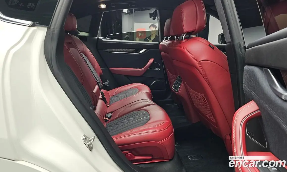 Maserati Levante 2019 3.0 автомат (гидро), фото 16