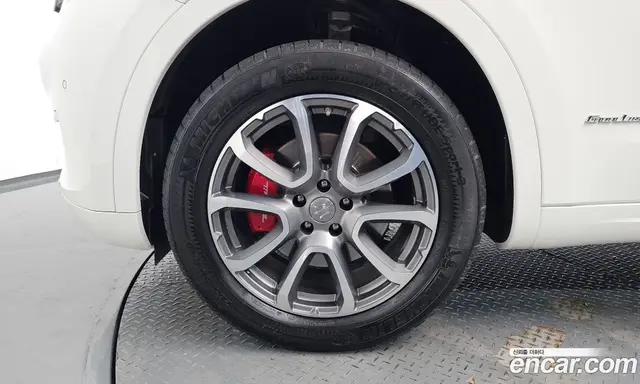 Maserati Levante 2019 3.0 автомат (гидро), миниатюра 4