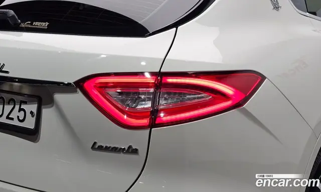 Maserati Levante 2019 3.0 автомат (гидро), миниатюра 8